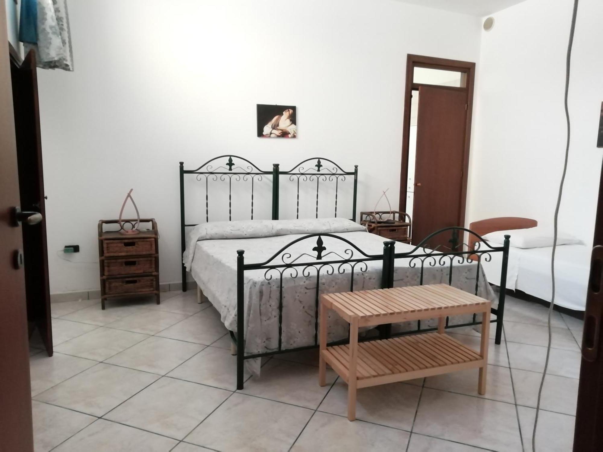 Residenza Del Sole Bed and Breakfast Surbo Exteriör bild
